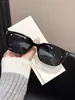 Óculos de Sol Pequenos com Armação Quadrada, Novos Óculos de Sol Transfronteiriços com Proteção UV, Óculos de Sol para Dirigir para Mulheres, Estilo de Alta Qualidade