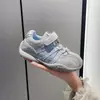 Sapatos Casuais Versáteis da Moda para Meninas 2026 Outono/Inverno Novos Solado Macio Estilo Coreano Infantil Versátil Respirável Tênis para Uso Externo