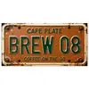Arte metálica 3D estilo nórdico apresentando placas de carro americanas, usada para decoração de bar; placas de estanho e arte em alumínio feitas sob medida e no atacado
