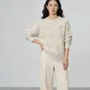 Nova coleção Outono/Inverno 2026: Malha deslumbrante em estilo coreano, sem esforço chique, macia e aconchegante para usar em camadas ou sozinha, moderna para mulheres