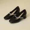 Zapatos Mary Jane de Punta Cuadrada para Mujer 2026 Nuevo Estilo Tacón Grueso Corte Bajo Correa Única con Cadena de Pedrería Zapatos Franceses de Una Sola Correa para Mujer