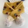Bufanda cruzada de bola de pelo para bebé de otoño e invierno, linda y cálida, estilo coreano, cuadrada, floral, gruesa, a prueba de viento, para protección del cuello de niños
