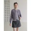 Toma real, precio real, azul marino, cuello redondo, dos piezas falsas, sentido del diseño, top, para mujer, nuevo estilo otoño e invierno, manga larga, a rayas, cárdigan de punto