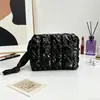 Linda Bolsa de Maquillaje de Cuadros con Relleno, Gran Capacidad, Bolsa de Almacenamiento Suave y Adorable Estilo Niña, Neceser, Bolsa de Almacenamiento Portátil de Mano