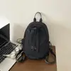 Bolsa de ombro único com cores contrastantes, estilosa e única, mochila leve para atividades ao ar livre para homens e mulheres, design de nicho, bolsa transversal para esportes e montanhismo
