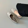 Sapatos femininos retrô franceses simples para o dia a dia, slip-on, bico redondo, sapatos internos simples, couro macio feminino, salto oculto, sapatos de vovó, sola macia, tamancos