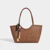 Bolsa de Palha Tecida de Grande Capacidade para o Dia a Dia Feminina 2025 Nova Bolsa Cesta de Legumes de Alto Padrão Bolsa Tote Fashionável Versátil