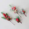Fruta Roja Navideña Baya Hoja de Pino Hoja Caída Fruto de Cedro Hoja Artificial Tenedor Rama Accesorios DIY Decoraciones Navideñas