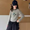 Conjunto de Niñas Otoño 2026 Nueva Moda Casual Estilo Coreano Moderno Niños Niños Medianos y Mayores Camiseta Bordada Conjunto de Dos Piezas