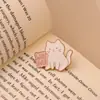 Broche de Gatinho Rosa Desenho Animado Fofo com Slogan em Inglês What Ever Insígnia de Animal Gato Branco Acessório