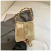 Bolsa de Balde Casual Portátil Transfronteiriça para Mulheres, Nova Bolsa de Ombro Moda Tendência 2026, Bolsa Transversal Simples e Única de Nicho
