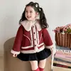 Ropa exterior para niñas transfronteriza, nueva colección de invierno 2026, ropa para niños con encaje y piel sintética, abrigo cálido para niños, disponible para dropshipping