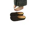 Medias zapatillas cerradas de estilo francés versátiles con diseño calado para el hogar para mujer, nuevas sandalias planas transpirables de verano para exteriores