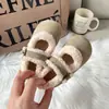 Zapatos de Invierno para Niña de Terciopelo Cálido con Algodón, Zapatos de Bebé de Lana con Suela Suave y Velcro, Se Pueden Usar con Faldas al Salir