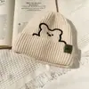 Gorro de Punto Cálido para Otoño e Invierno Lindo Oso de Dibujos Animados Bordado Gorro de Lana Estudiante Todo Fósforo Gorro Jersey Mostrando la Cara Gorro Pequeño para el Frío