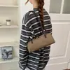 Bolso Retro de Ante Mate Merade Estilo Baguette Bowling para Mujer Bolso de Hombro Único de Alta Gama para Viajes Diarios Bolso Grande de Gran Capacidad para Debajo del Brazo