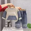Conjunto de Ropa de Otoño para Niños 2026 Nuevo Elegante Ropa Infantil Bebé Primavera y Otoño Sudadera Guapa Conjunto de Dos Piezas de Manga Larga