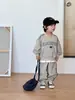 Conjunto de Roupa Infantil de Primavera, Estilo Duas Peças, Roupa Esportiva para Meninas, Novo Conjunto Casual de Moletom e Calça Jogger para Bebês Meninos de Primavera e Outono 2026