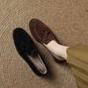 Mocassins de Couro Estilo Britânico com Borlas e Forro de Lã 2025 Início da Primavera Caxemira Salto Baixo Grosso Bico Redondo Boca Profunda Sapatos Individuais para Mulheres