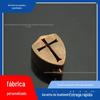 Pingente de faca de escudo cruzado europeu de cobre vermelho DIY transmissão ao vivo líquido guarda-chuva trançado vermelho corda pingente lanterna pendurada fivela pequenas jóias atacado