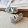 Zapatos Mary Jane de Moda para Bebé 2026 Nuevo Estilo Primavera y Otoño Zapatos Individuales Bajos de Malla Transpirable para Niñas Suela Suave Antideslizante Zapatos de Cuero
