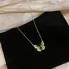 Collar Exquisito con Colgante de Mariposa de Circonita de Lujo Ligero Estilo Francés, Cadena para Clavícula de Diseño de Lujo Ligero de Nicho, Accesorio Versátil y Elegante