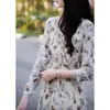 Vestido Largo Floral de Gasa con Encaje en V para Mujer 2026 Verano Nuevo Estilo Rejuvenecedor de Edad Mangas Largas Adelgazante Elegante