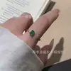 Fabricante Mayorista de Anillos de Jade Verde Claro, Incrustación de Plata S925, Fresco y Delicado, Estilo Versátil, Sensación de Nicho de Alta Gama