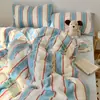 Juego de ropa de cama de cuatro piezas estilo Ins, con bloques de color color sal marina, de terciopelo de leche engrosado para otoño e invierno, que incluye una sábana cálida, una funda de edredón y una sábana bajera ajustable, adecuado para dormitorios de estudiantes