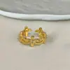 Anel Dourado de Café com Design Exquisito Retrô Flor de Quatro Folhas para Mulheres, Versátil para Uso Diário, Simples, Moderno, Personalizado, Joia de Alta Qualidade