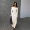 Vestido Bodycon Slim Fit Estilo Europeu e Americano com Decote Ombro a Ombro e Vestido de Tricô Listrado Preto e Branco 8222 - Primavera, Outono e Inverno de 2026
