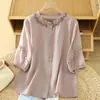 Camisa de algodão e linho com gola de renda bordada estilo artístico para mulheres, leve e fresca para o verão, manga morcego solta que rejuvenesce