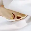 Pendientes de Doble Capa Retorcidos en Forma de C de Estilo Lujoso Accesible, Pendientes Elegantes de Moda, Pendientes con Cierre de Plata de Ley 925, Pendientes de Alta Gama para Mujer