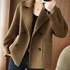 Nuevo abrigo de lana de color liso, doble botonadura, para mujer, perfecto para otoño e invierno, con un diseño elegante y versátil, corte holgado y bolsillos, con cuello de solapa estilo traje.
