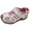 Tênis Esportivo Infantil 2026 Novos Modelos Primavera e Outono Sapatos para Meninos Tênis de Corrida para Meninas Malha Respirável Casual Sapatos de Pai Tendência