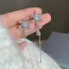 Pendientes de Moda Dulces y Frescos para Mujer, Lujo Ligero con un Toque de Alta Gama, Pendientes Versátiles con un Diseño Único, Pendientes de Botón de Nicho al por Mayor