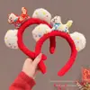Diadema de Peluche Roja Festiva con Cabeza de Pony para Mujer, Decoración de Año Nuevo, Accesorio Versátil para el Cabello de Uso Diario