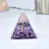 Fábrica de artesanías para decoración de escritorio de oficina en casa con grava de pirámide de cristal de resina epoxi de comercio exterior transfronterizo