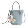 Bolso de Diseño Retro de Nicho para Mujer 2026 Nuevo Bolso Cruzado Versátil de Textura de Alta Gama Bolso Cubo de Color Puro para Llevar en la Mano