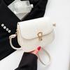Bolsa Sela Texturizada 2025 Novo Estilo Fashion Bolsa de Ombro Transversal Bolsa Quadrada Pequena Verão Bolsa Feminina Elegante de Alta Qualidade