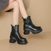 Botines de plataforma negros de 10 cm a la moda, colección otoño/invierno 2026, punta redonda, tacón grueso, cremallera lateral, botas de motociclista para mujer
