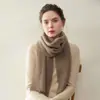 Cachecol 100% caxemira pura, macio, hipoalergênico, leve, simples, versátil, quente e oferece proteção contra o frio.; um cachecol de comprimento médio