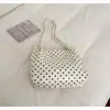 2026 Verano Nuevo Estilo Perezoso Bolso Tote de Gran Capacidad para Mujer Moda Transfronteriza Simple Lunares Bolso de Hombro Único para el Trabajo
