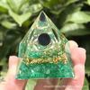 Transfronteiriço Novos Ornamentos De Pirâmide Cola Soltando Resina Casa Desktop Escritório Salão Ornamentos Novos Produtos Comerciais Estilo Simples