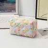 Nova Bolsa de Maquiagem Acolchoada Floral Feminina Necessaire de Viagem Portátil Bolsa de Armazenamento para Cosméticos Batom Carteira