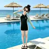 Maiô Feminino de Manga Longa com Proteção Solar Peça Única Verão Novo Estilo que Cobre a Barriga e Emagrece, Roupa de Banho Infantil para Férias na Praia Estilo Verão da Moda