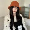 Sombrero de Lana Retro Estilo Coreano con Borde Enrollado para Mujer, Otoño e Invierno, Elegante y de Alta Gama, Sombrero de Pescador Versátil, Sombrero de Cubo para Adelgazar el Rostro