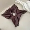 Pañuelo Cuadrado de Tela de Cuero Sintético Estilo Coreano para el Cabello con un Toque de Lujo, Elegante Diadema para Peinados de Moño con Acabado Brillante