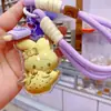 Llavero Melodía de Fresa Dorada Colgante de Bolsa de Dibujos Animados Cadena para Teléfono Gato Kt Decoración de Transmisión en Vivo de Comercio Transfronterizo