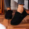Zapatos de Mujer de Gran Tamaño para Exportación Europea y Americana Otoño e Invierno 2025 Zapatos de Algodón Punta Redonda Planos Casuales Perezosos Slip-Ons Zapatos con Forro de Piel de Felpa para Mujer
